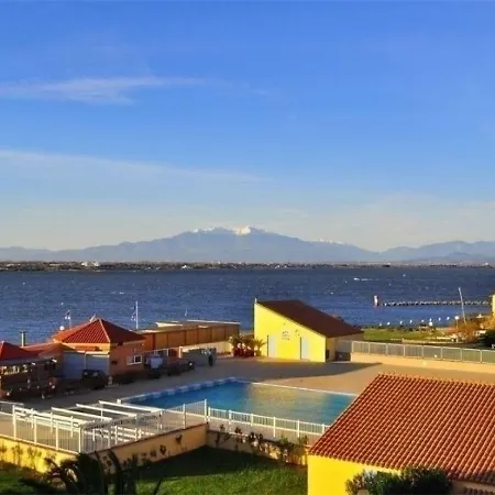 Dominica 9 *